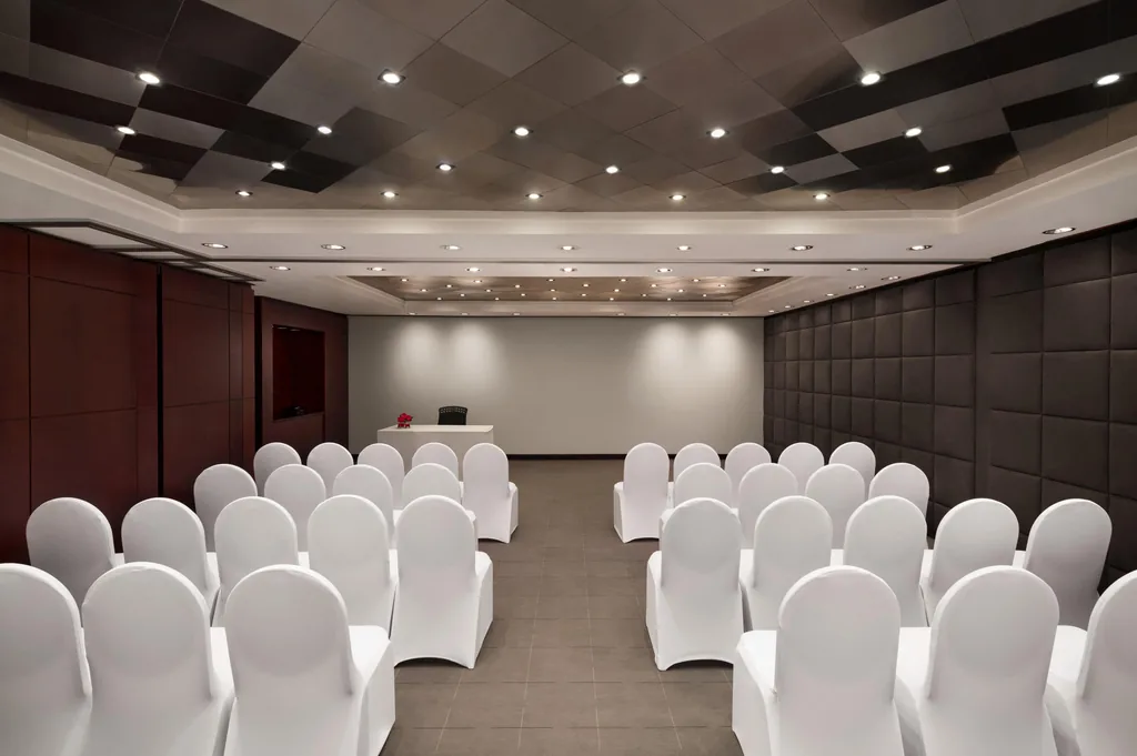 Ramada plaza dubai deira meeting room