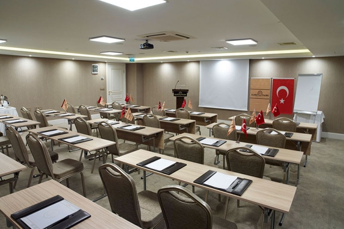 02 euro park meeting room